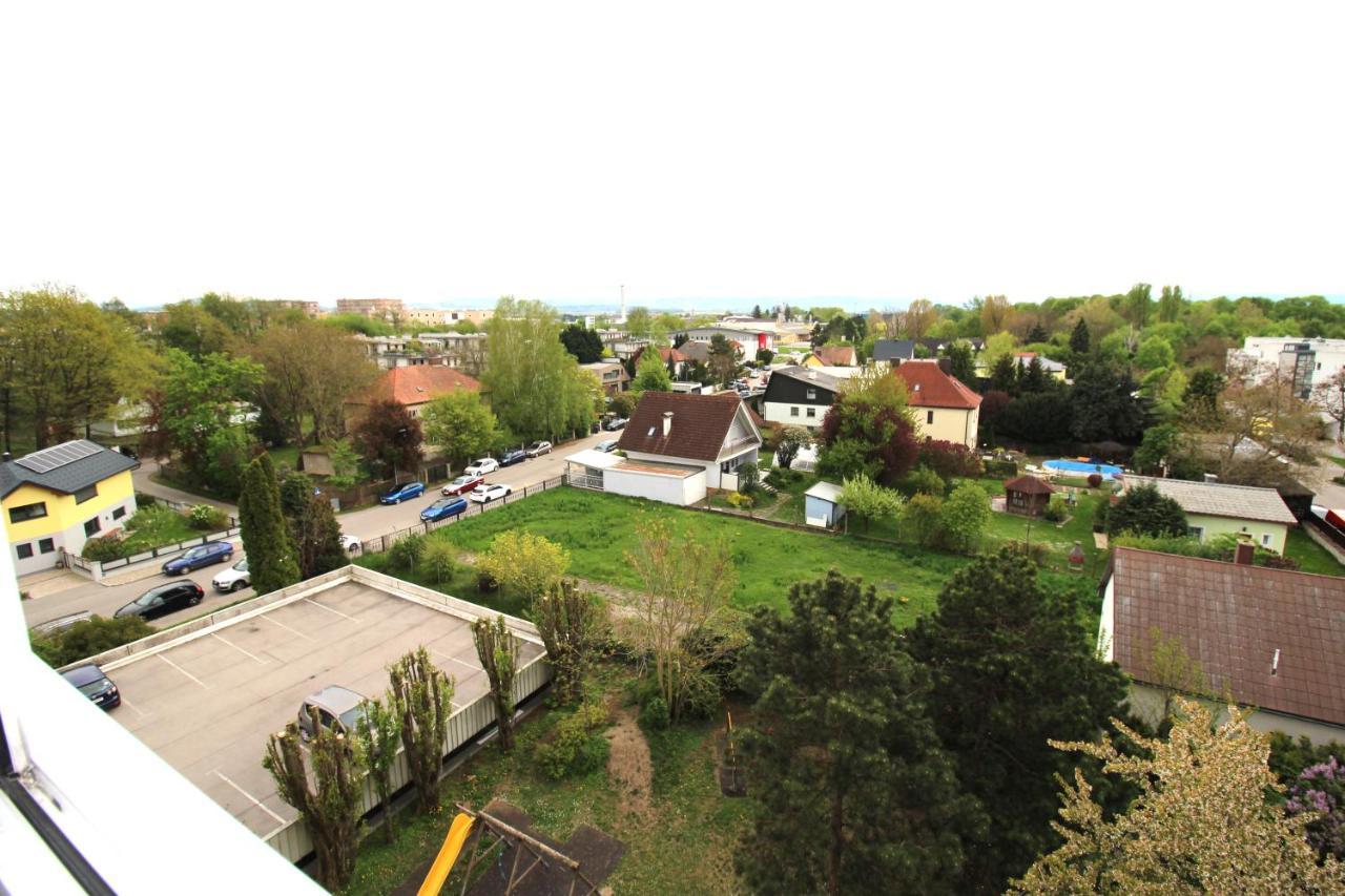 Geraeumige Ferienwohnung Im Zentrum Sankt Poelten Extérieur photo