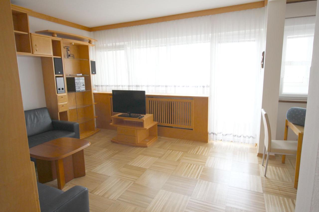 Geraeumige Ferienwohnung Im Zentrum Sankt Poelten Extérieur photo